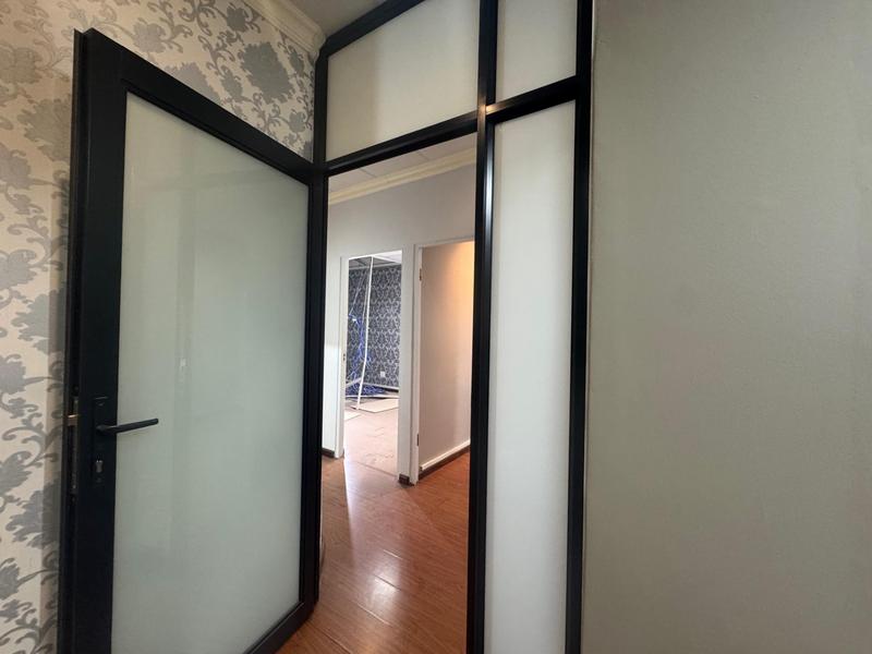 To Let commercial Property for Rent in Humewood Eastern Cape